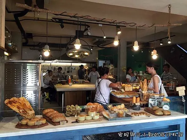 【恆春美食】讓食物香氣在八十年老屋流動  波波廚房超有氣氛義式餐酒館
