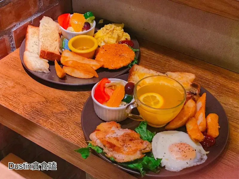 桔吉力早餐廚房__$85元嗑早午餐！徒步吃嘉義│法式先生 / 威爾斯兔子 / 不收服務費『嘉義車站 · 中西區』