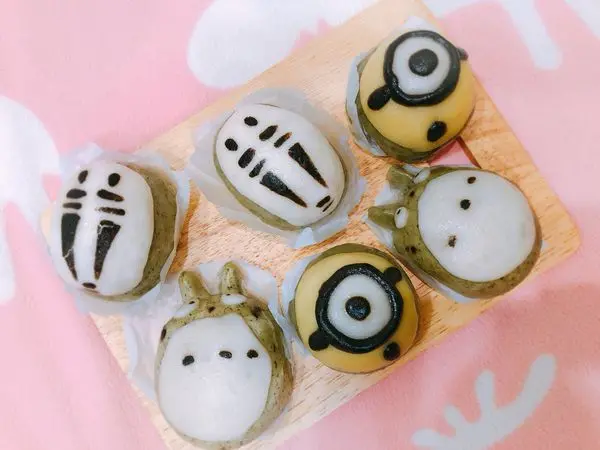 桃園✿陸媽媽菜包✿超可愛造型草仔粿專賣 ! 有龍貓、無臉男與小小兵~ Q彈有嚼勁又帶有香氣 !