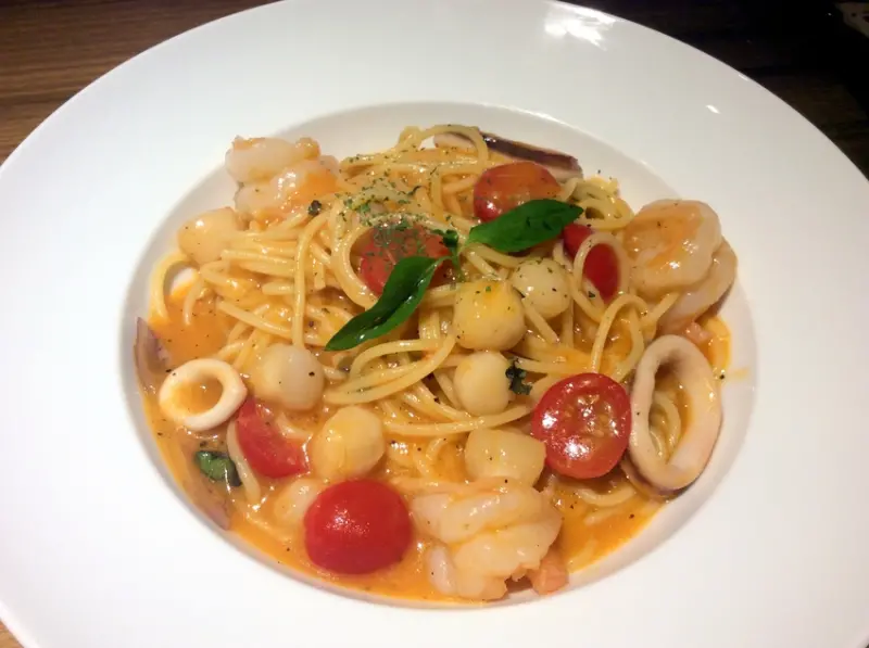 桃園美食『Vasa 瓦薩美式比薩(桃園店)』歡笑樂在其中