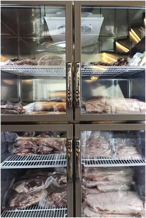 信義區燒肉----使用宮廷方字銅器的Meat Love