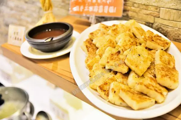 [台中北屯區]健康與美味兼具蔬食吃到飽料理，每一道都很有創意及巧思!! -- 石坊蔬食田園餐廳(台中餐廳、台中素食料理、台中素食吃到飽、台中蔬食餐廳、大坑美食、東山美食)