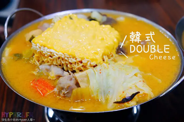 鍋醬平價小火鍋 - 高雄上來的人氣平價個人小火鍋，份量十足不怕吃完胃袋還有空虛感！韓式double cheese太入味，鍋底醬料完全自製吃了少負擔！