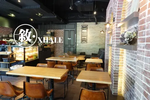 【台北】平日不限時！在英倫風裡享受早午餐，特別的珍珠奶茶鍋煎鬆餅-敘．XHALE