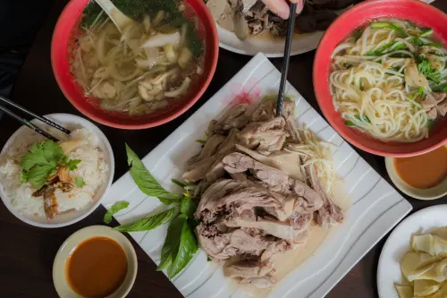 恆春美食 - 吳家鵝肉庄 x 我的老天鵝呀也太好吃了。額(打飽額)