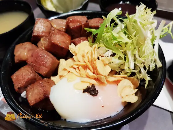 【台中美食】地表最強燒肉丼在美食街出沒《開丼 燒肉vs丼飯》肉食控最愛/台中新光店