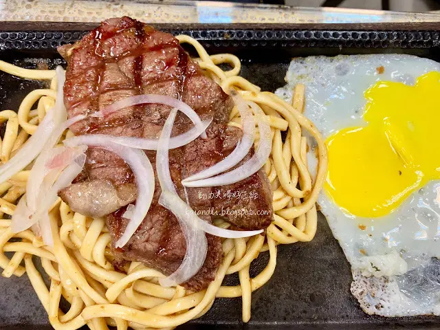 【高雄仁武美食】銀河碼頭｜在地人都推薦的西餐牛排館，貼心飯店級服務，免費牛肉湯喝到飽 
