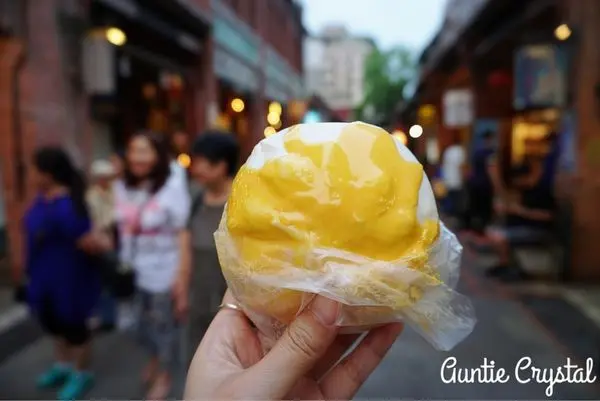 【新北美食推薦】黃金起司肉包 深坑老街 大顆肉餡飽滿 吃膩豆腐就來吃個肉包啦!