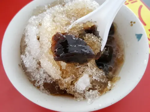 【高雄吃冰】黃家粉圓冰。10元銅板的幸福滋味