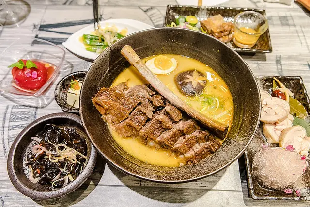 【廣宣】【忠孝復興站美食】牛燉麵屋.激推每日限量牛燉拉麵