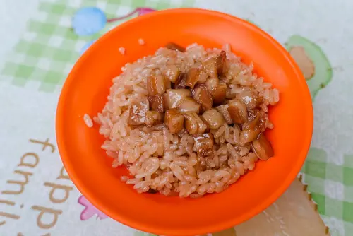 【台北捷運美食】【大橋頭捷運站美食】延三.迪化街口無名油飯攤