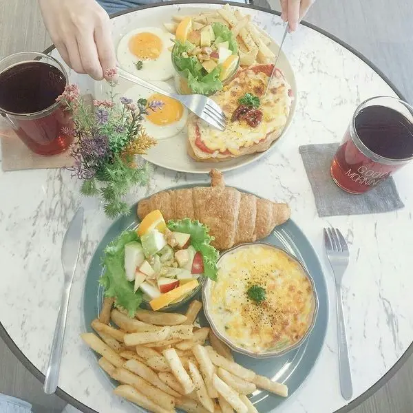 【新北板橋區】Lidee Cafe 樂點咖啡。板橋捷運站│乾燥花擺滿整間店，怎麼拍照都好看！平價高CP值早午餐