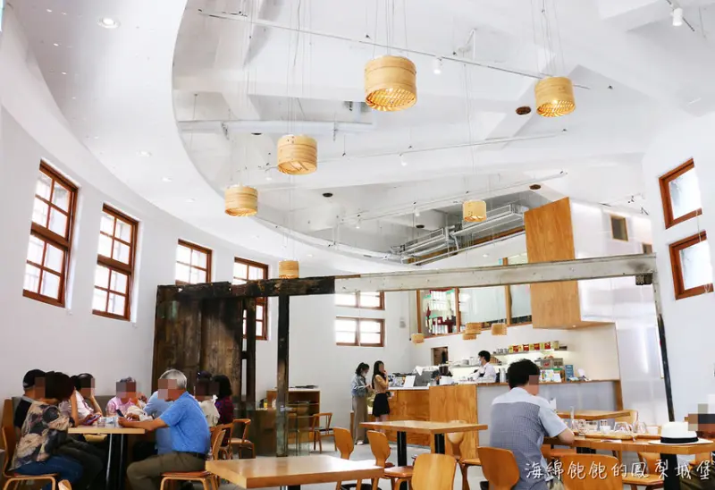 明日咖啡 MOT CAFÉ 新富町店｜台北萬華咖啡廳，IG網美打卡點，蛋糕咖啡下午茶，菜單價位(捷運龍山寺站)