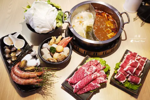 【食記．新北】洪爺麻辣鴛鴦鍋 - 海陸套餐吃得過癮 ღ捷運江子翠站．板橋美食ღ
