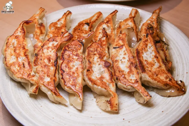 每日賣出200萬顆的日本京都餃子の王將，日本名店在高雄漢神巨蛋(排隊美食)