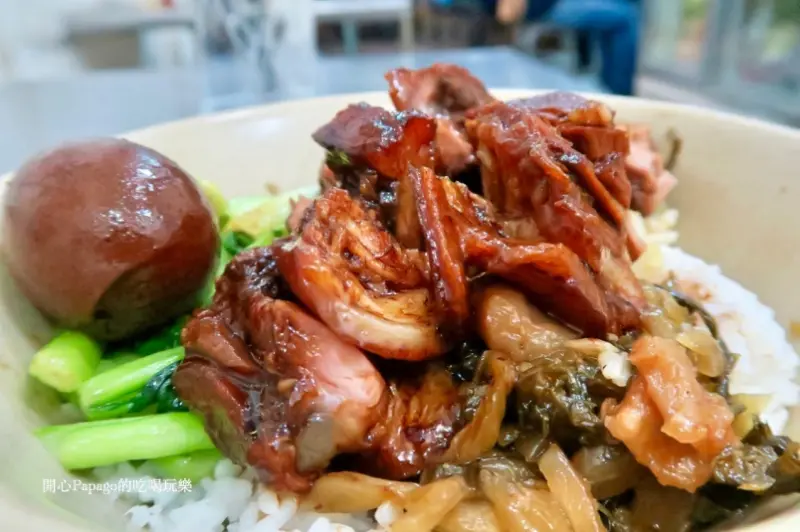台北老味道：鄭記豬腳飯（台北車站周邊美食，近北門相機街）