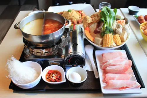 楊梅｜茶自點複合式餐飲(楊梅埔心店)．餐點選擇豐富適合聚餐氣氛溫馨不限時/無線上網/免服務費