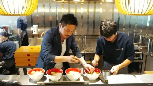 【台北車站食記】Tsuta蔦Taiwan 菜單價位完整公開全球第一碗米其林一星拉麵排隊要注意哪些？