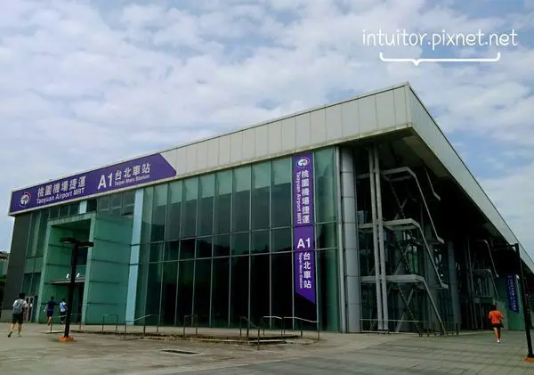 【新北】林口/車車控快筆記，林口樂活公園捷運主題公園/桃園機場捷運長庚醫院站親子景點/溜索公園