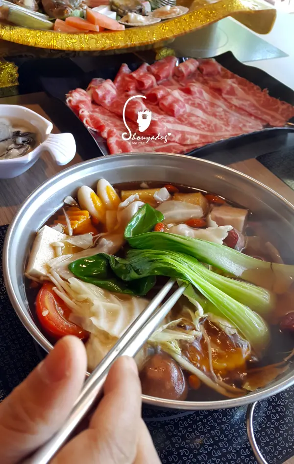 【涮涮鍋】不添加味素味精的先精緻日式火鍋 in台北林口              