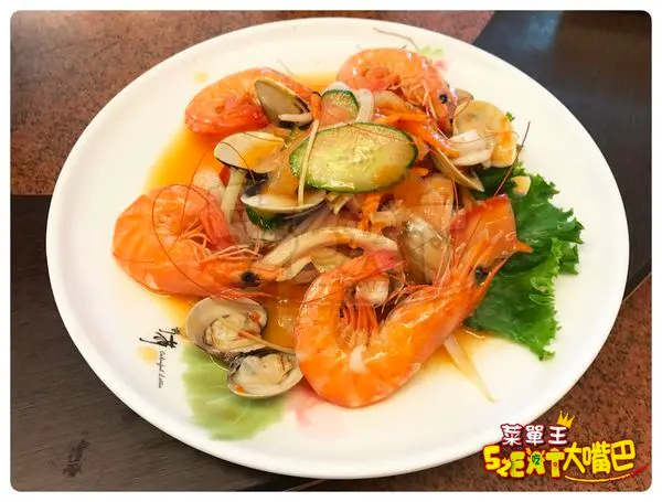 台中西區美食》天越食堂菜單價位大公開！CP值極高的平價異國料理～台中精誠路必吃美食小吃餐廳推薦。