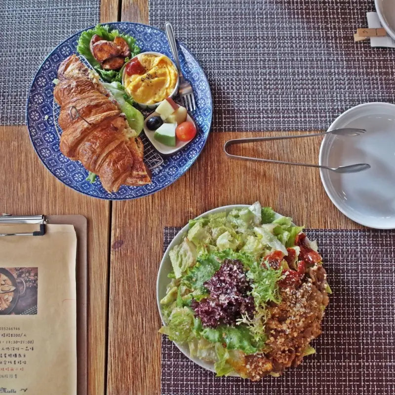 【好食分享】新竹神冪餐廳〝冪 La Miette Cafe〞早午餐、甜點，小墊子二店