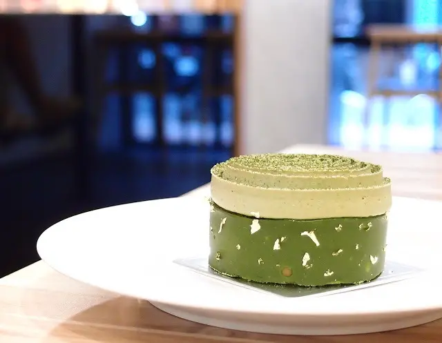 抹茶梅子泡芙，HERZMOMENT 笛瑟甜點工坊，台北難能可貴的法式甜點好店
