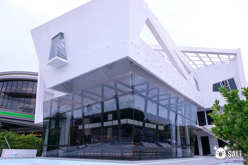 彰化員林 官東燒肉員林店｜來自嘉義超夯的燒肉店來員林展店啦，用餐環境舒適，提供專人桌邊燒烤服務，只需輕鬆動口就能享受美味（停車便利/聚餐推薦）