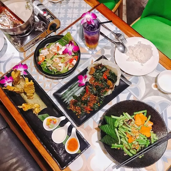 泰酷泰式料理 Thai Cook 叢林裝潢風格 道地泰國美食 泰味合菜&酒bar 聚餐推薦 東區 忠孝復興