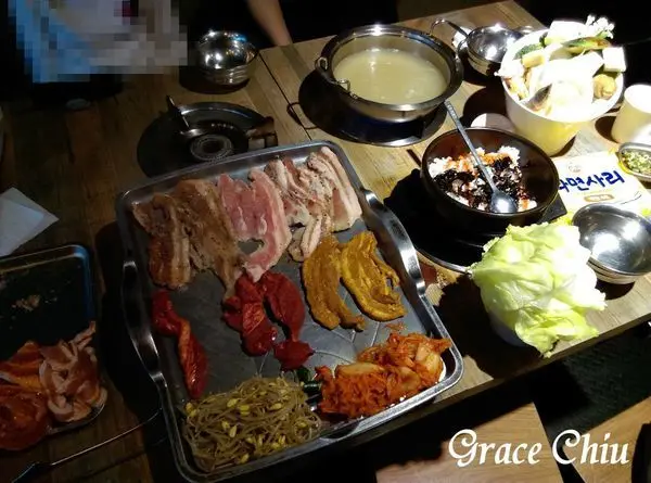 玖佰號火鍋／烤豬五花專門店～價格經濟實惠，五花肉控走過路過別錯過