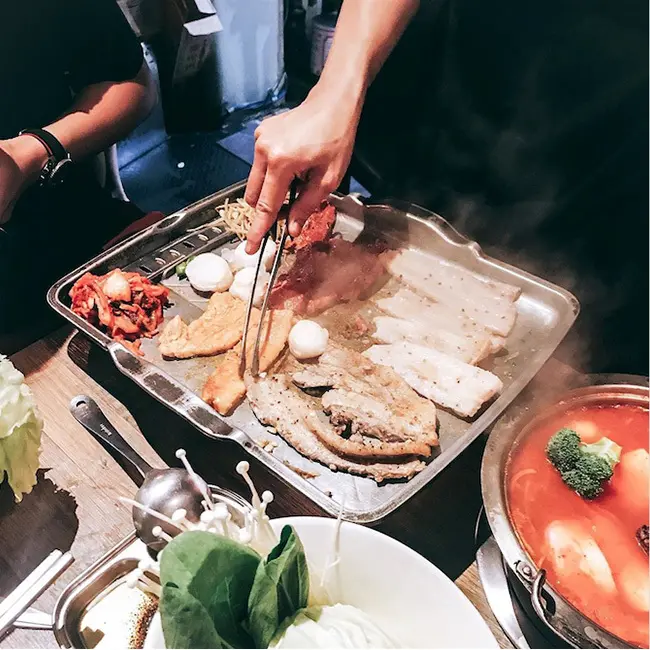 【韓式烤肉⎪台北萬華】玖佰號火鍋/烤豬五花專門店：大台北CP最高，200元超平價美味韓式烤肉