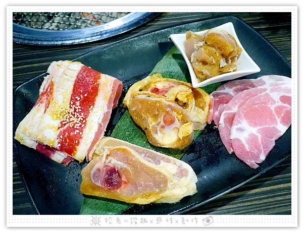 [高雄食記] 好客燒烤~帝王餐888吃到飽！另推調酒喝到飽！帝王蟹、天使紅蝦、美國大干貝、戰斧牛排、酷聖石冰淇淋！