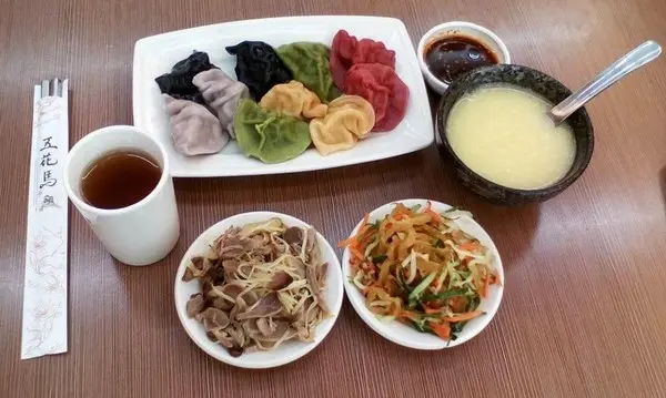 品嚐五色開運水餃--五花馬水餃館(淡水中山門市)体驗心得              