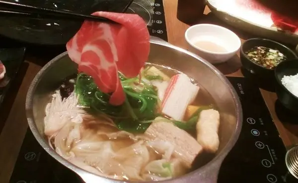 位於百貨公司的一隅--和田精緻涮涮鍋(新光站前店)体驗心得              