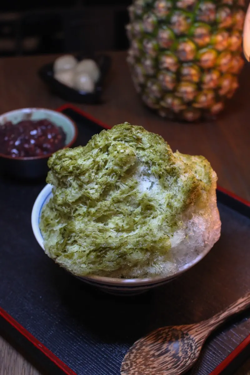 [高雄美食]有点氷-かき氷専門店~文青拍照必去冰店~銅板價格就能吃到的冰店~夏天就是要來苓雅區吃有點冰~抹茶~