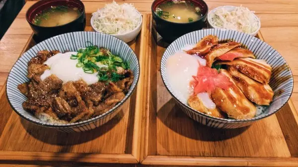 美食提案 X 滿燒肉丼食堂