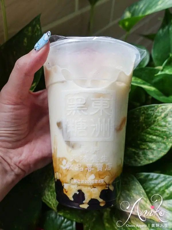 【台南美食】東洲黑糖奶舖。超濃郁迷人黑糖香！超人氣黑蛋奶排隊也要喝 - ANIKO 艾妮可美味人生