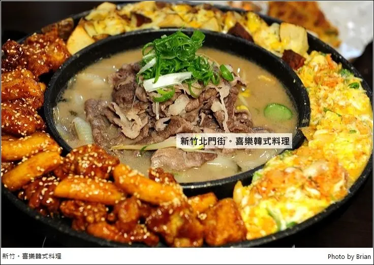 新竹北門街喜樂韓式料理山上的階梯。城隍廟附近老屋美食