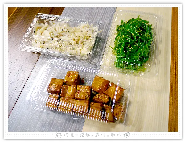 [台南食記] 鬼匠拉麵~平價拉麵99元起！臉書拍照打卡按讚送小菜！三人同行再送小菜！雪花牛系列第二碗半價！(西門店)