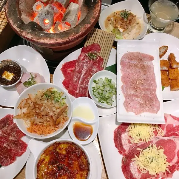 食記 台北美食 / 餐廳 肉你好Yoloniku-燒肉串炸專門店  讓我們一起對肉肉說你好吧  捷運中山國中站 ♡愛亂吃女孩日記♡