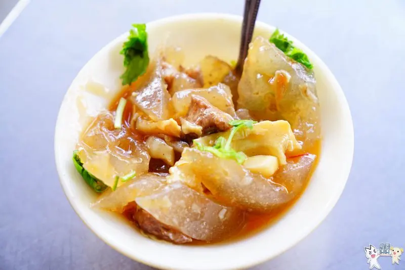 【基隆小吃】春美肉圓‧(益)麵線羹│基隆廟口│基隆夜市│基隆美食 - 小美叮叮-旅遊看世界