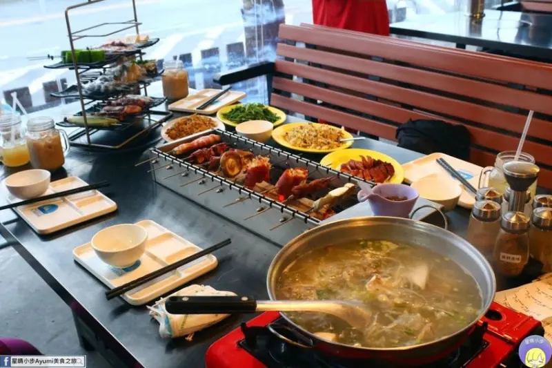 [台南安平區燒烤推薦]全台獨創旋轉燒請上桌國際港灣結合燒烤、熱炒、泰國蝦、天然美景/週五到週日晚上還有駐唱歌手熱場/海邊景觀餐廳/適合三五好友聚餐小酌