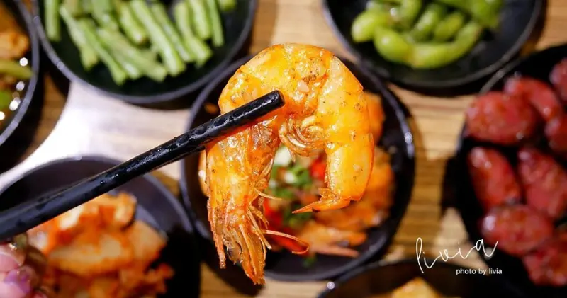 【東區吃到飽】串燒殿 敦南店│台北串燒推薦│串燒烤物、炸物、飲料吃到飽 499元/ 699元│飽到天靈蓋│忠孝復興捷運站 ❤跟著Livia享受人生❤