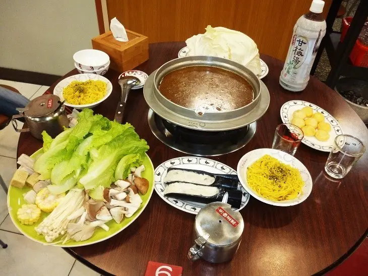 滋補的養生鍋物,冬令進補來一鍋薑母鴨-淡水薑母鴨帝王食補淡水店体驗心得