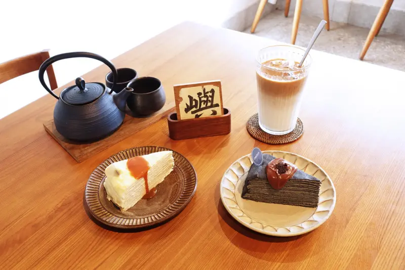 【甜點飲品】Overture序曲審計366 , 台中西區審計新村人氣甜點千層蛋糕 , 台中重新規劃文青老宅嶄新面貌 , 市集活動不定時舉辦