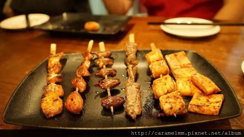 【新竹竹北】思香枝串燒專門店 香香烤肉一枝枝 激推彈牙阿根廷大魷魚 獨門醬汁完整吸附 老字號民國復古風 竹北/三民路/仁愛國中/竹北地政事務所