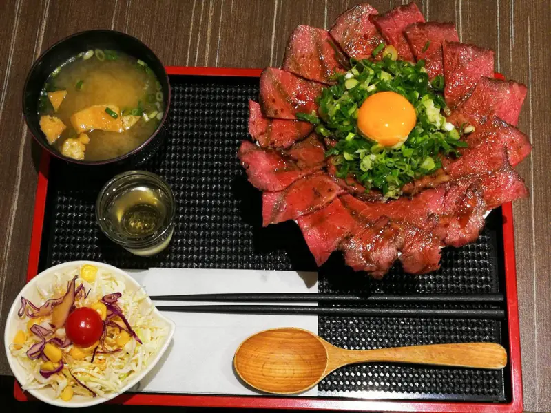 (中山區美食)中山捷運站-丼Fun「日本式丼ご飯,IG打卡炙燒薔薇丼