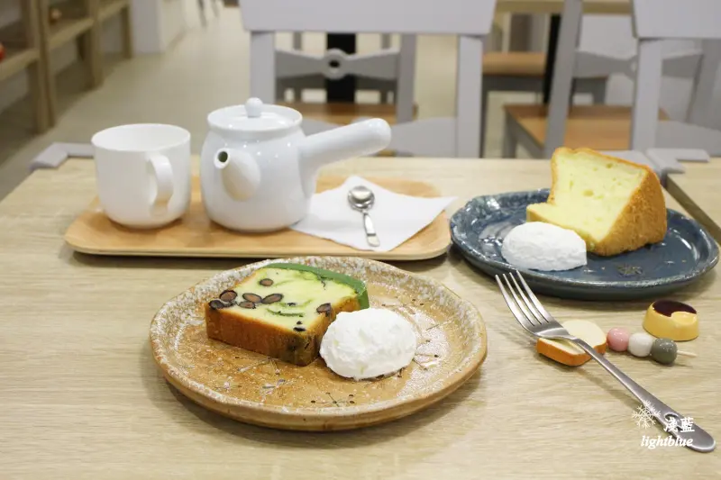 [ 市府站．松山文創園區美食 ] 淺藍 × 雪之下～不吃鬆餅，來吃原味戚風與丹波黑豆京抹茶磅蛋糕