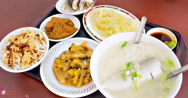 高雄前鎮︱張  鮮魚湯雞肉飯肉燥飯              