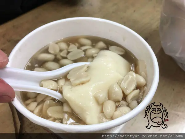 南榮路天橋下豆花